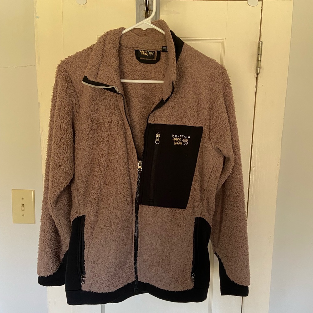 Women’s Mountain Hard Wear jacket
